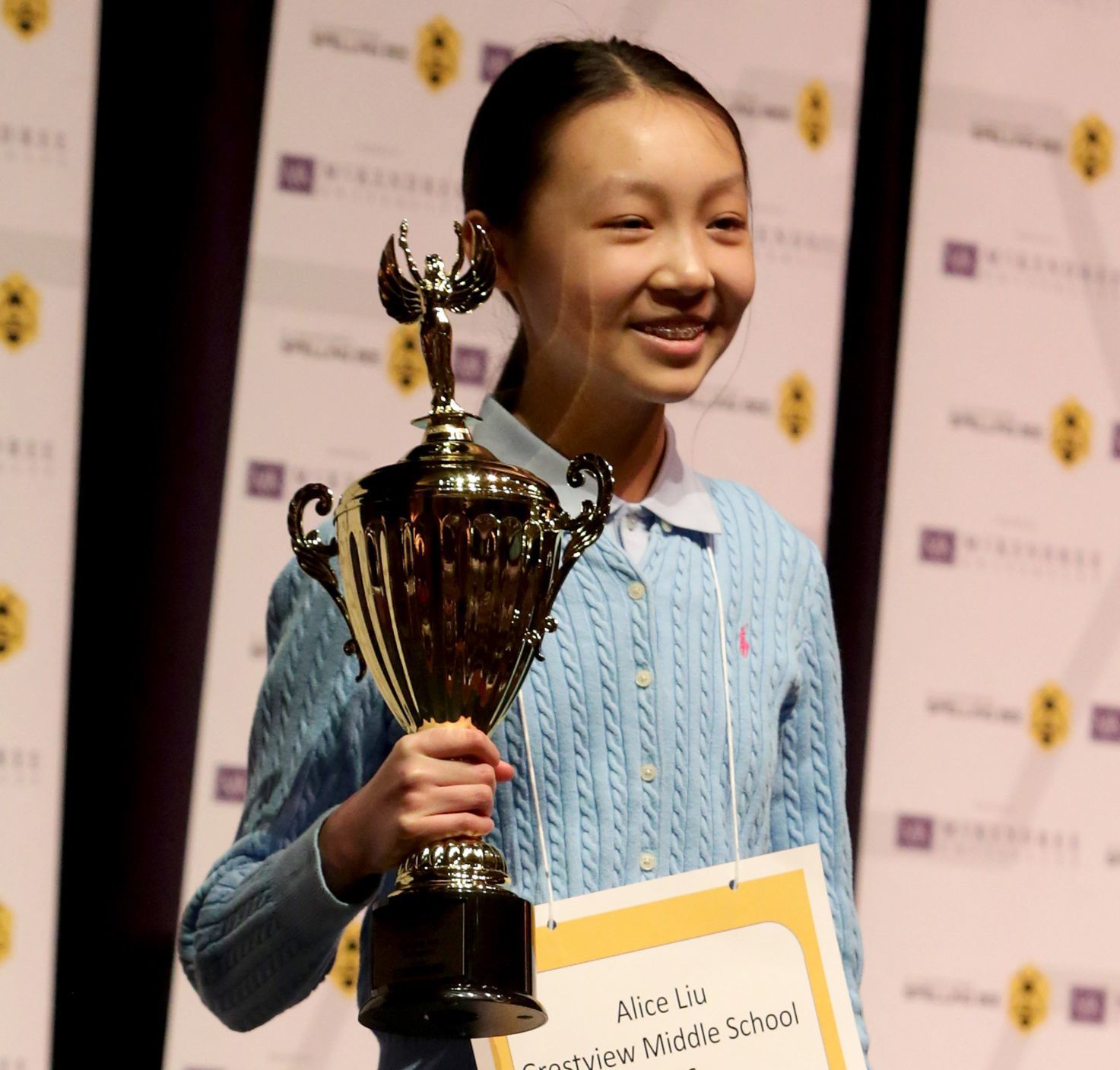 Alice Liu wins the 33rd Annual St. Louis
Post-Dispatch Spelling Bee